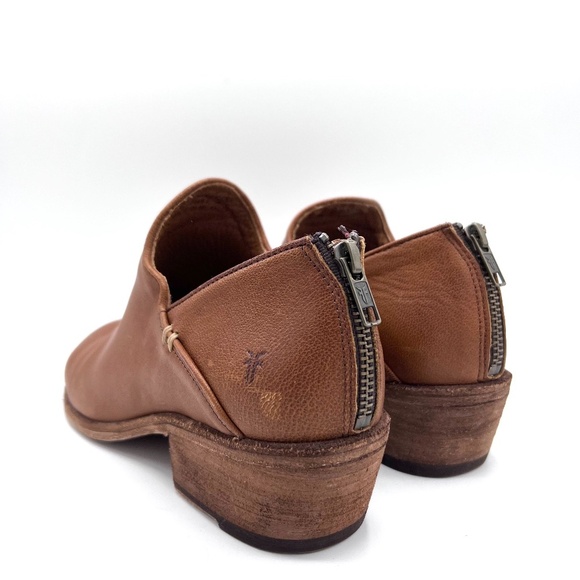 Frye Carson Shootie Leather Bootie in Cognac Size 10 - Picture 7 of 16